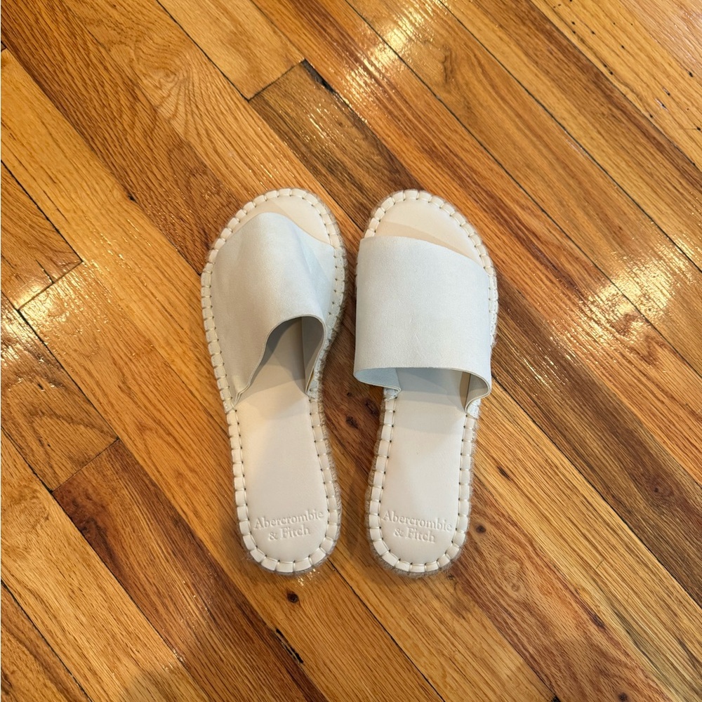 Abercrombie Sandals. Never Worn. Size 8/9.